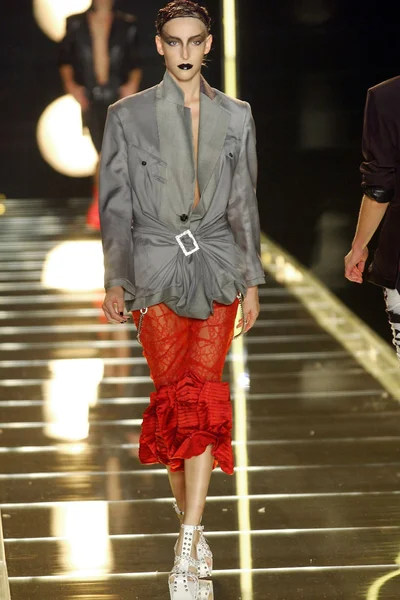 Look 37